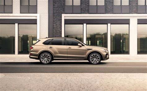 Bentley Bentayga Hybrid 2021 | SUV Drive