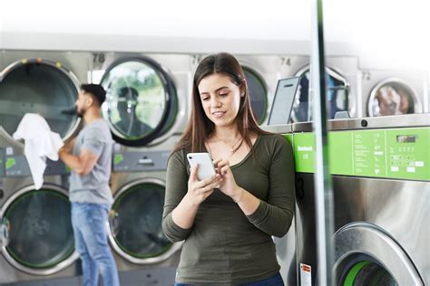 Top five technology advances in laundromats - Huebsch - Brasil