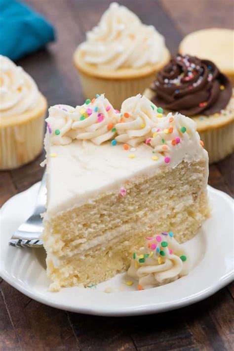 Basic Yellow Cake Recipe (Cakes and Cupcakes) - Crazy for Crust