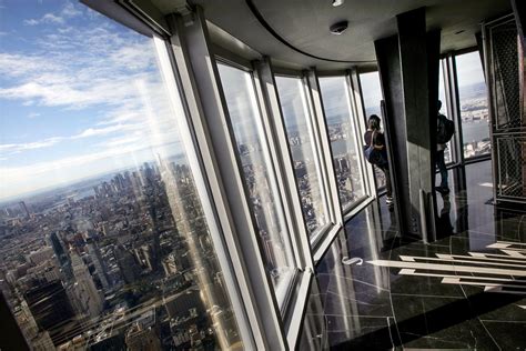 Empire State Building shows off new $165 million observatory | AP News