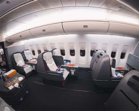 Qantas Boeing 747 Business Class Review [HND to SYD]