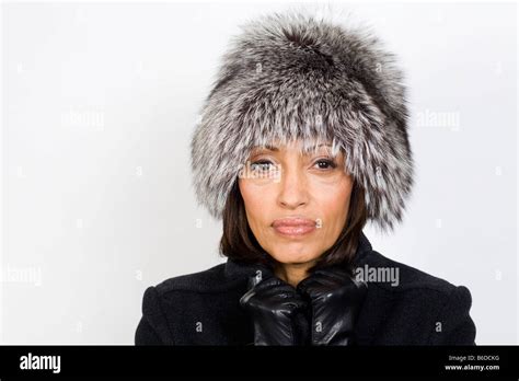 Young woman smiling, portrait, hat Stock Photo - Alamy