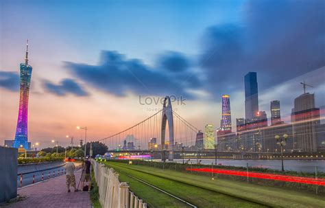 Night Scene In Guangzhou Picture And HD Photos | Free Download On Lovepik