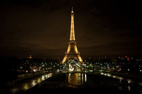 Eiffel Tower during night time HD wallpaper | Wallpaper Flare