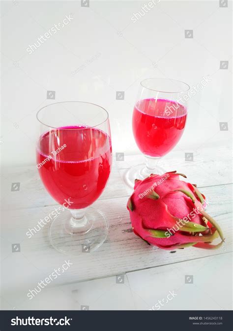 Red Juice Dragon Fruit Juice Stock Photo 1456243118 | Shutterstock