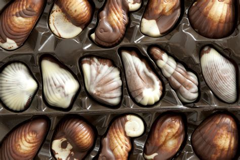 Free Stock Photo 12340 variegated chocolate pralines | freeimageslive