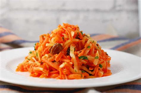 Grated Daikon Carrot Salad with Raisins | One Bite Vegan