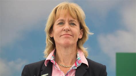 Minette Batters set to serve second term as NFU president - Farmers Weekly