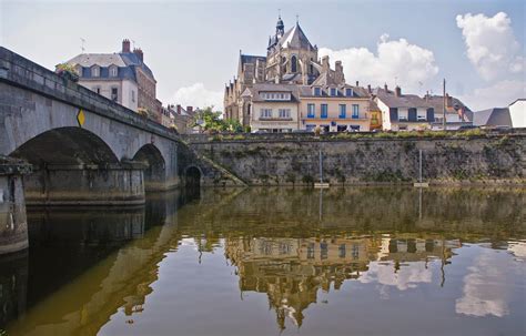 Images de France.: Découverte de la MAYENNE : MAYENNE.