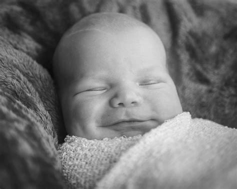 Why do Babies Smile While Sleeping & What Does It Mean? – Woolino