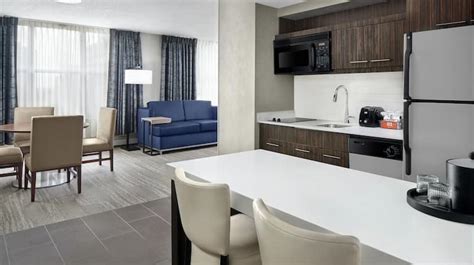 Hampton Inn & Suites Downtown Chicago Hotel in River North