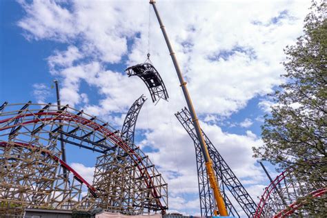 Wildcat's Revenge Topped Off and More Construction Photos - Coaster101