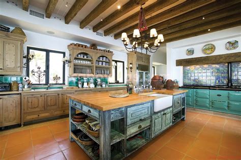 Home Decoration Inspiration: Mexican Contemporary Kitchen Decorated with Rustic Accent