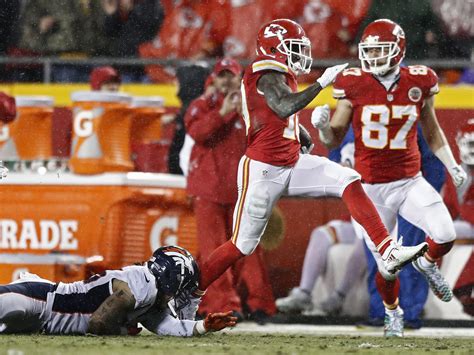 Chiefs’ Tyreek Hill does it again, ripping off another explosive ...