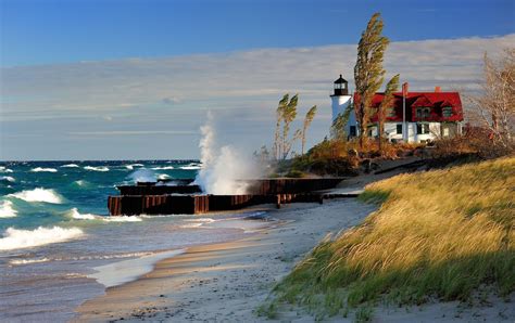 Lake Michigan Lighthouses You Can Climb | Shelly Lighting