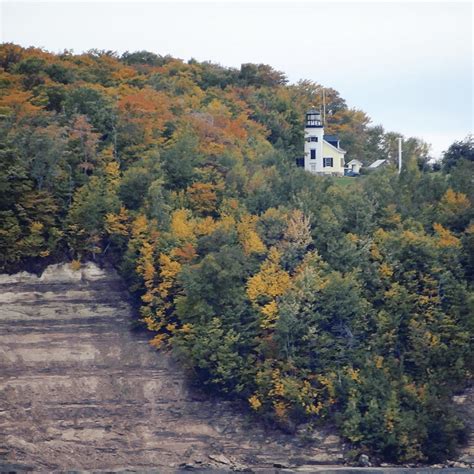 44 Beautiful Lighthouses in Upper Peninsula Michigan