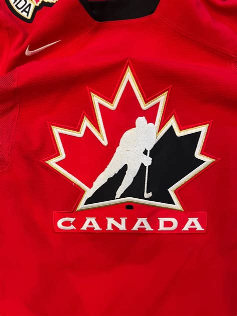 Team Canada Hockey Jersey | SidelineSwap