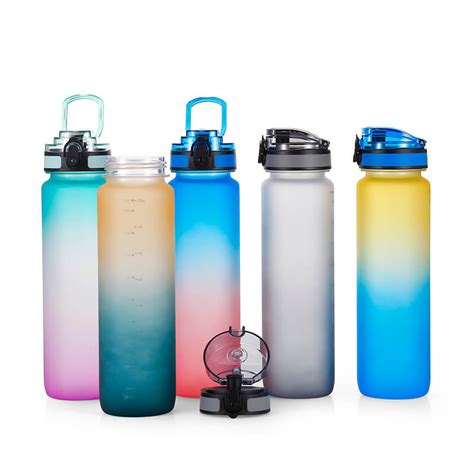 Unique Two Tone Reusable Plastic Bottles WG06135B | Everich