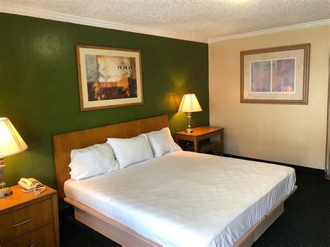 ECONOMY MOTEL (Galloway) - Hotel Reviews, Photos, Rate Comparison ...