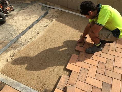 VIDEO DIY Tip: How To Lay Brick Paved Driveways | Brick paving, Pavers over concrete, How to ...