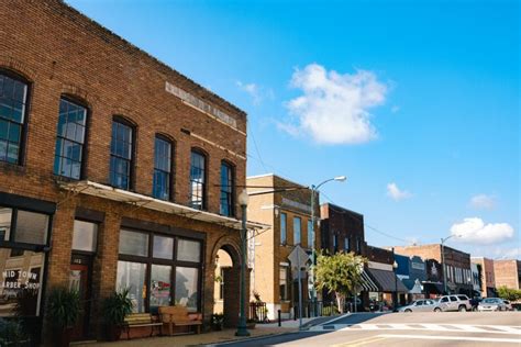 New Albany - Mississippi Tour Guide