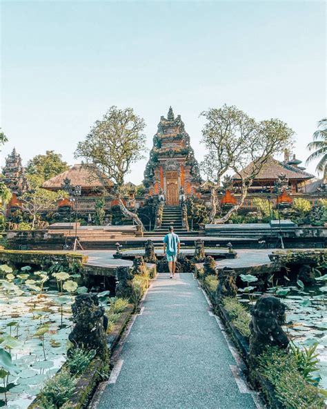 Puri Saraswati, Ubud, Bali No Entrance Fee. Ubud Water Palace | Puri Saraswati Temple | Bali ...