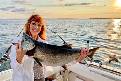 Salmon Fishing on Lake Michigan: Things You Need to Know | PlanetWare