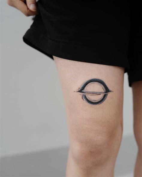 Blackhole tattoo inked on the right thigh by Studio Bysol | Science tattoos, Astronomy tattoo ...