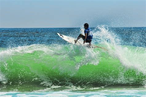 Vanessa Bates Events: Virginia Beach Surfing Competition