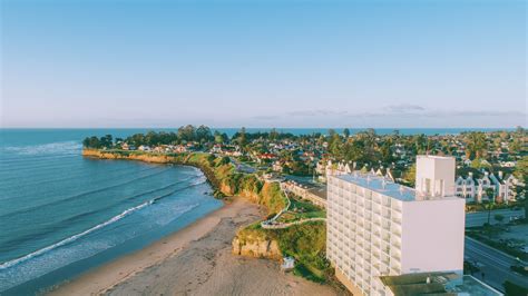 Best Santa Cruz hotels depending on your budget