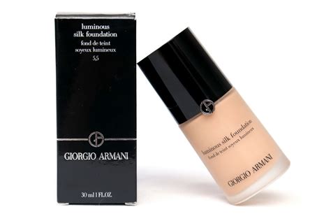 Giorgio Armani Luminous Silk Foundation Review - The Beautynerd