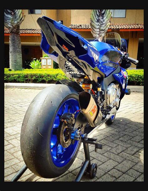 Painted Race Fairings Yamaha R1 2015 - 2019 - MXPCRV7064