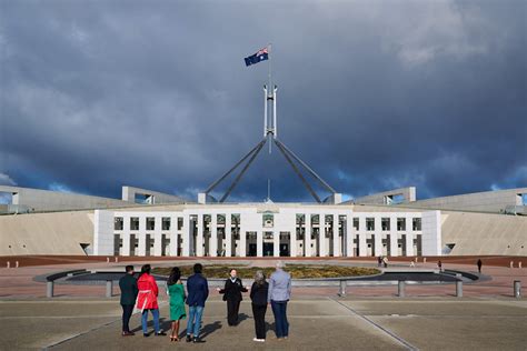 Visit Australian Parliament House - Cultural Attractions of Australia