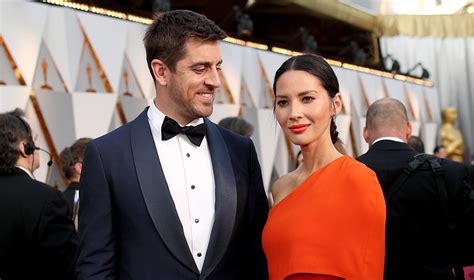 Aaron Rodgers, Olivia Munn in blue and orange pales to friend's Bears takedown - Chicago Tribune