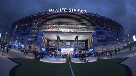 Which is the biggest NFL stadium? Determining top 5 stadiums with ...