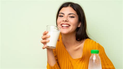 Drinking milk is not just good for bones and teeth, but skin too! Know ...