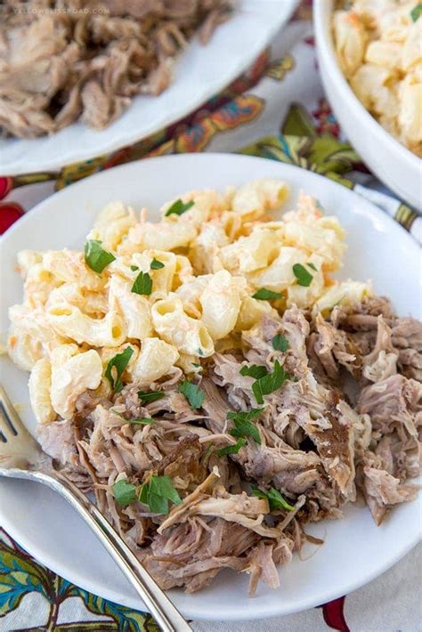 Slow Cooker Kalua Pork | YellowBlissRoad.com