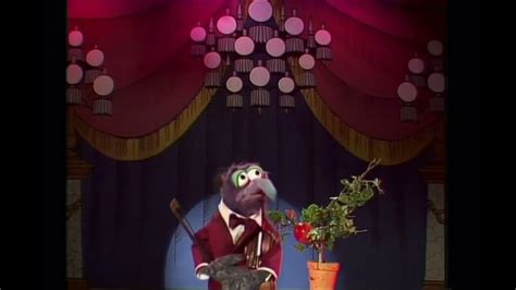 The Muppet Show - 102: Connie Stevens - Gonzo’s Stunt: Tomato Plant (1977) - YouTube