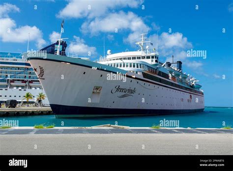 Oranjestad Dutch Aruba port for the MV Freewinds is a former cruise ...