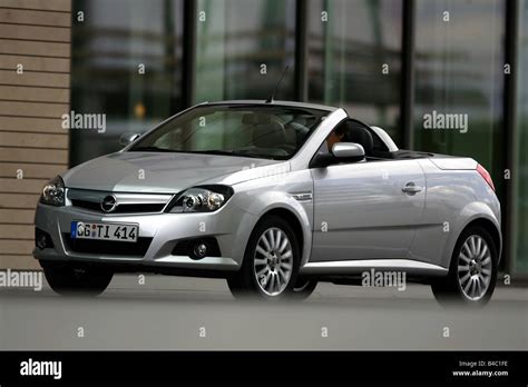 Car, Opel Tigra Twin Top 1.8, Convertible, model year 2004-, silver ...