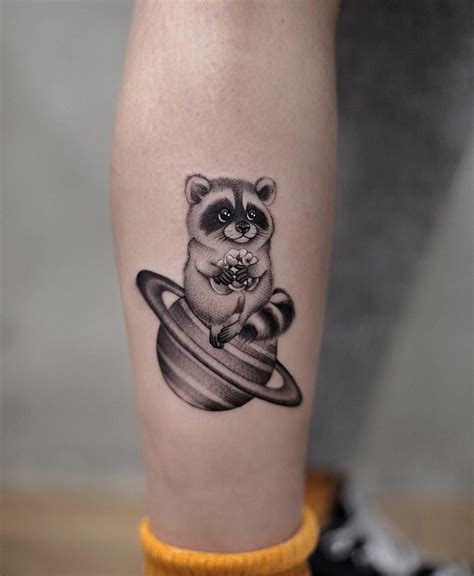 Details 77+ minimalist raccoon tattoo best - in.cdgdbentre