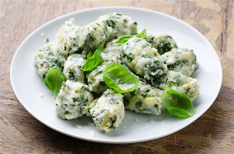 spinach gnocchi recipe - simple and delicious - from organicgirl