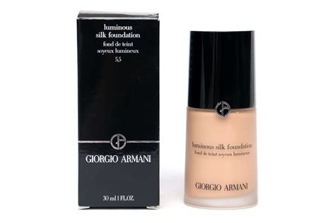 Giorgio Armani Luminous Silk Foundation Review - The Beautynerd