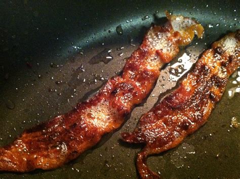 What are the bubbles on the surface of cooking bacon? - Seasoned Advice