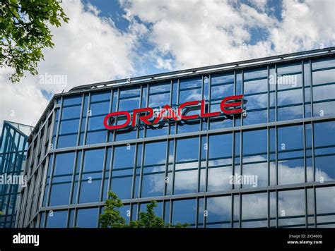 Oracle logo headquarters texas hi-res stock photography and images - Alamy