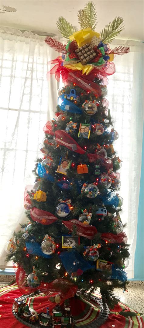 Lego Christmas Tree, Xmas Tree, Lego Craft, Hot Wheels, Holidays, Seasons, Round, Holiday Decor ...