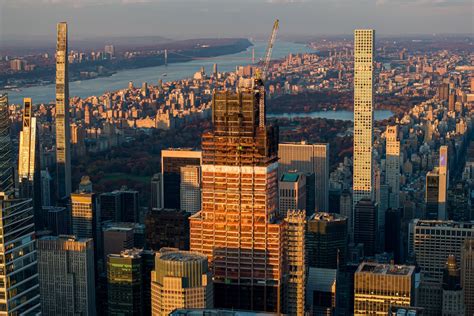 News | JPMorgan’s New Global Headquarters in Manhattan Reaches Construction Milestone