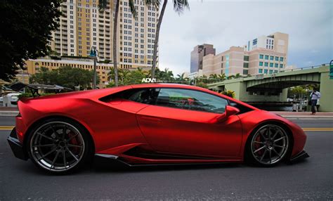 Lamborghini Huracan Matte Purple