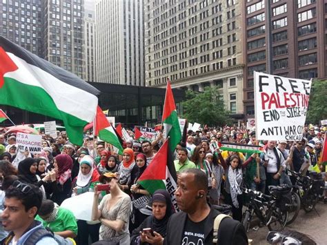 Chicago marches in solidarity with Gaza — Fight Back! News