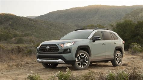 2021 Toyota RAV4 Buyer's Guide: Reviews, Specs, Comparisons